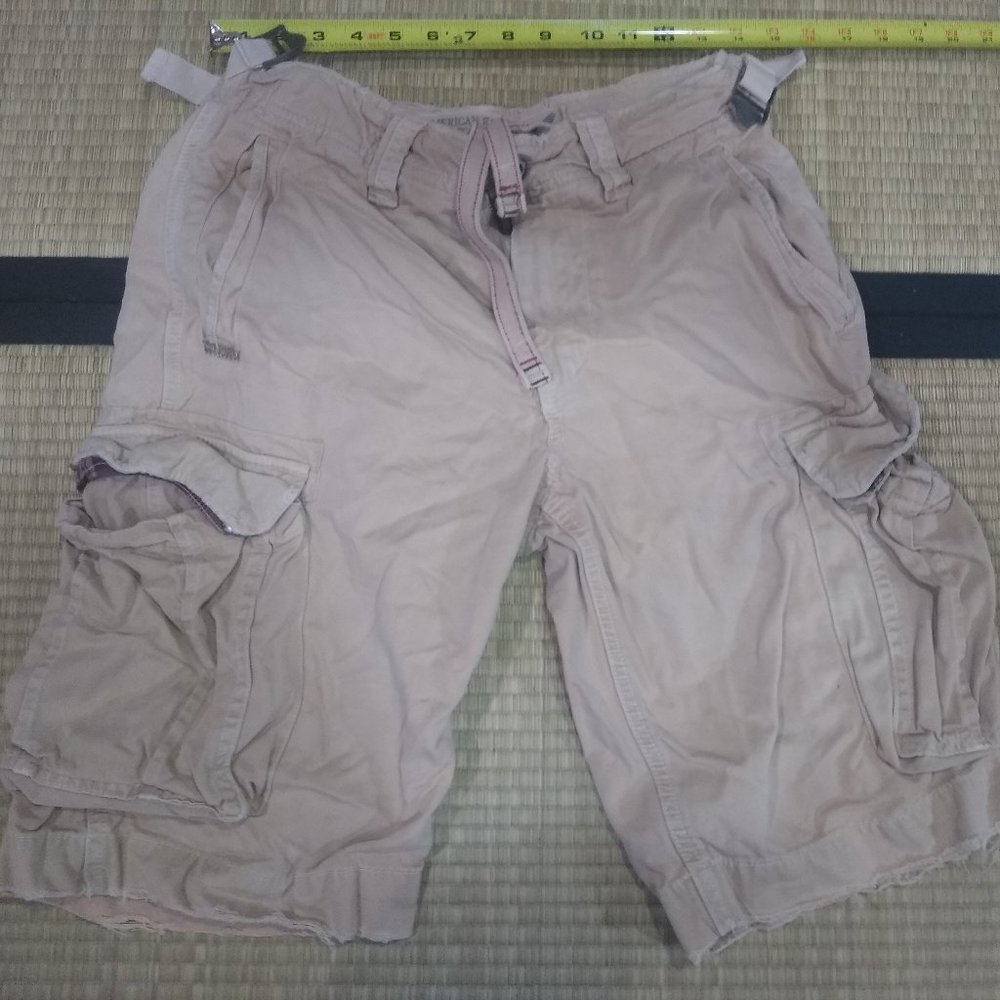 American Eagle Cargo Shorts (size 28) - light brown